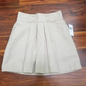 Izod NWT Approved Schoolwear Pleated Front Skort Skirt Girls Size 16 Reg Beige